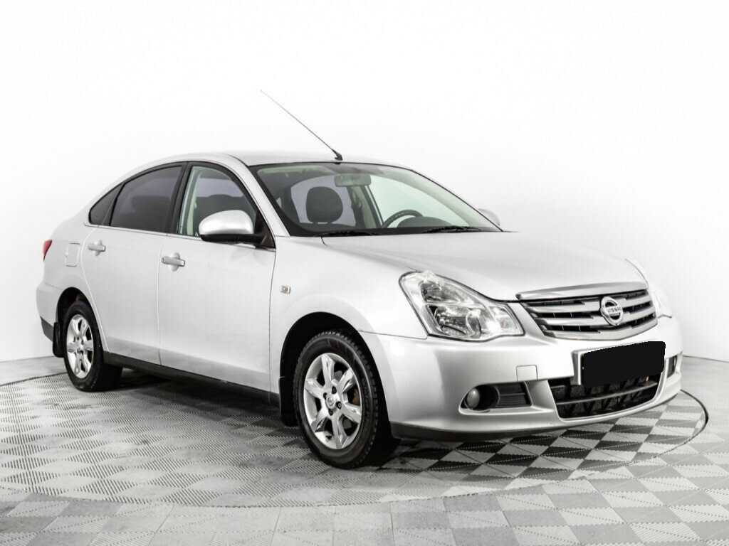 Nissan Almera б/у, 2013, Механическая. Фото: #2