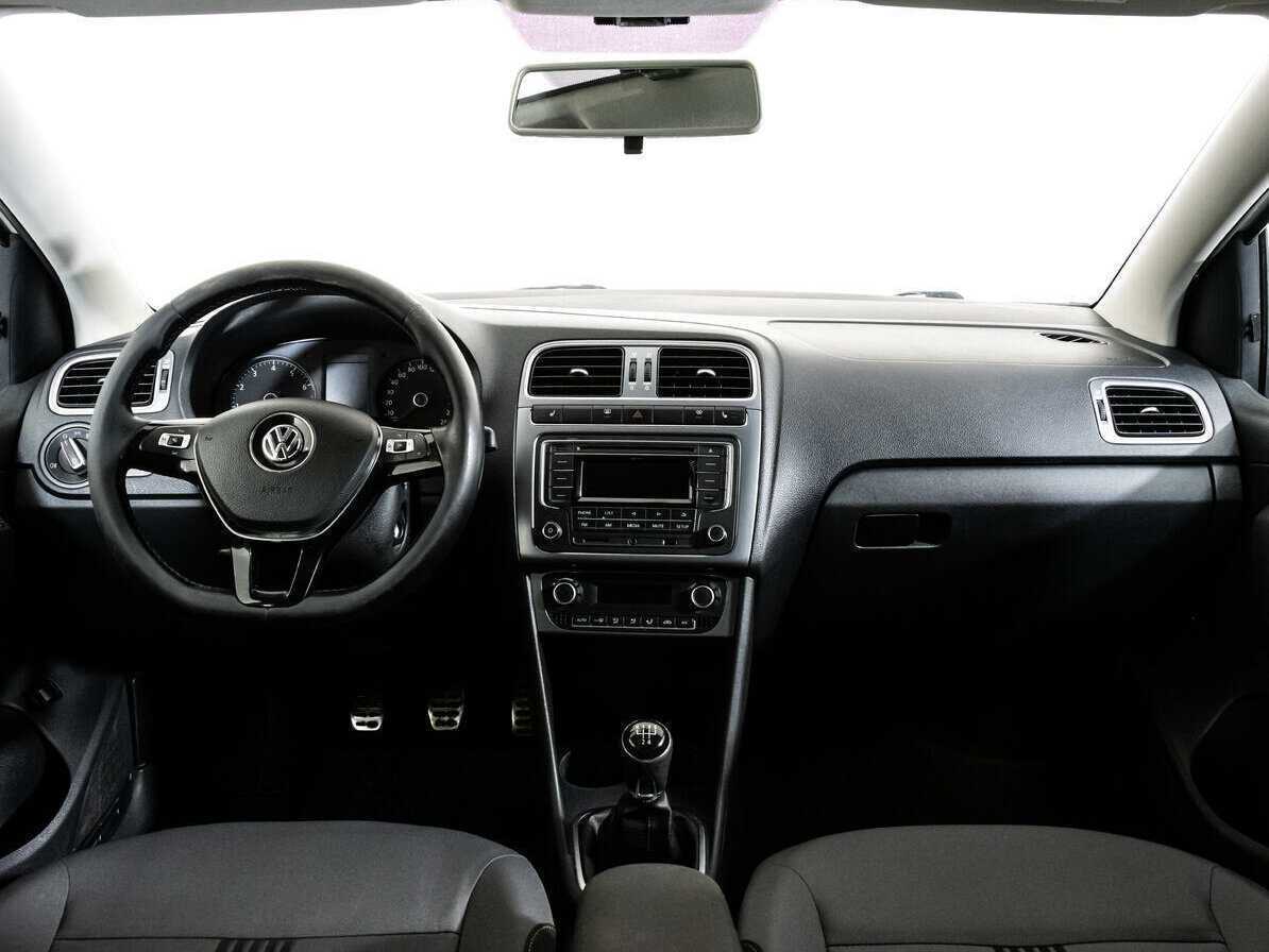 Volkswagen Polo б/у, 2016, Механическая. Фото: #9