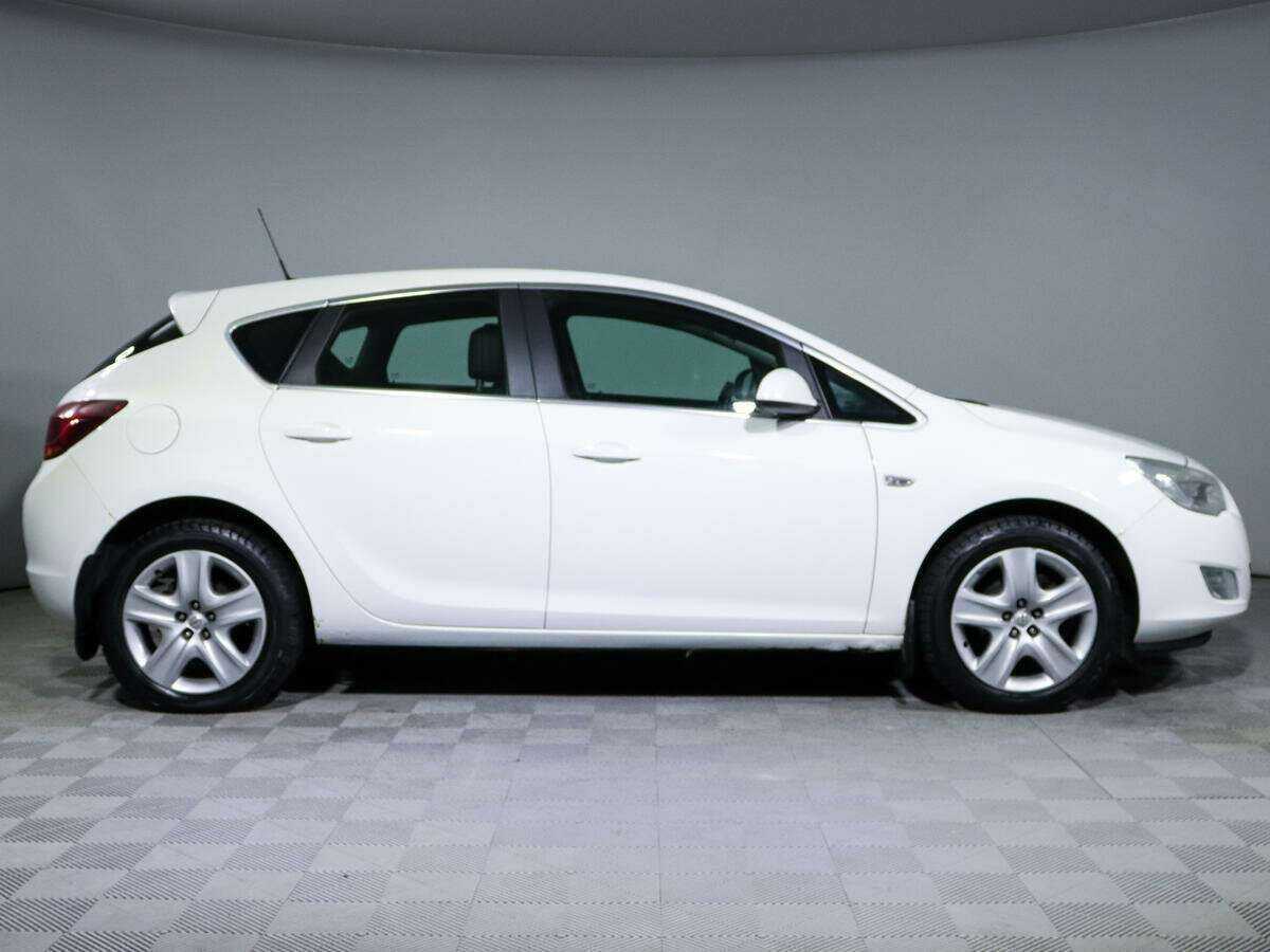 Opel Astra б/у, 2012, Автоматическая. Фото: #3