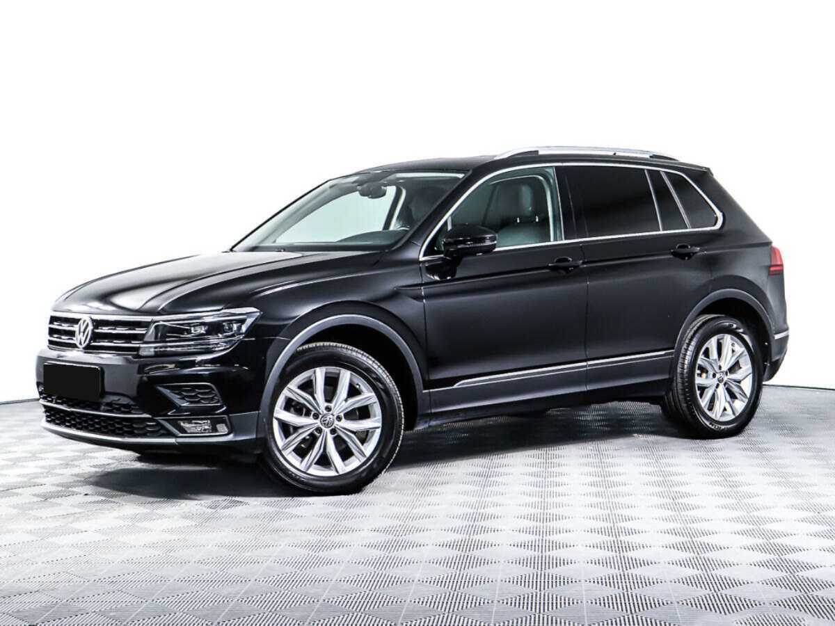 Volkswagen Tiguan б/у, 2018, Роботизированная. Посмотреть фото
