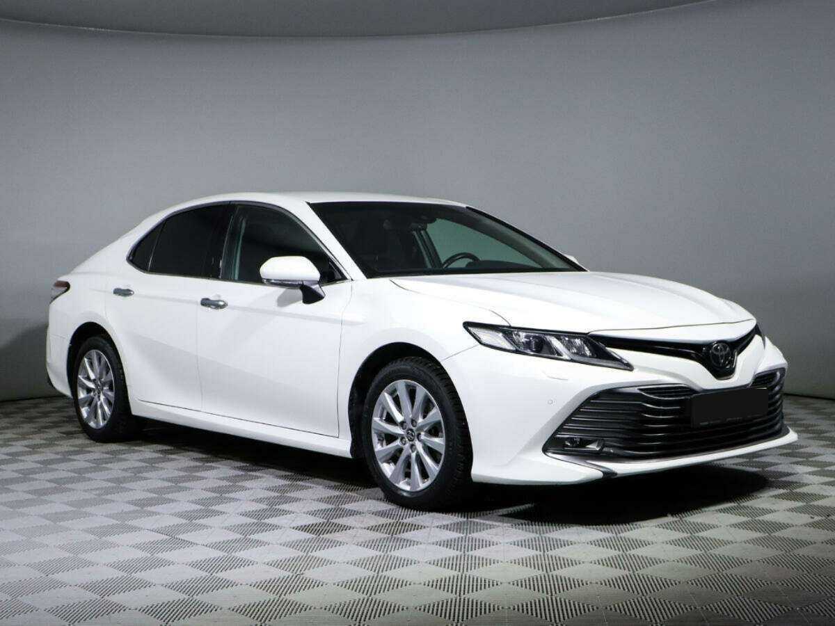 Toyota Camry б/у, 2018, Автоматическая. Фото: #2