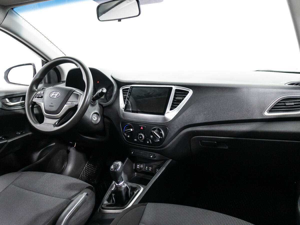 Hyundai Solaris б/у, 2017, Механическая. Фото: #8