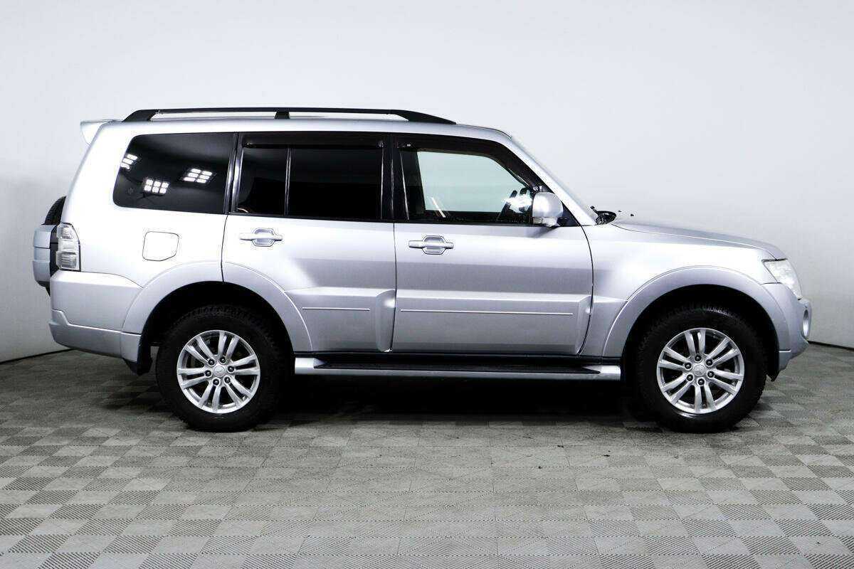 Mitsubishi Pajero б/у, 2012, Автоматическая. Фото: #3