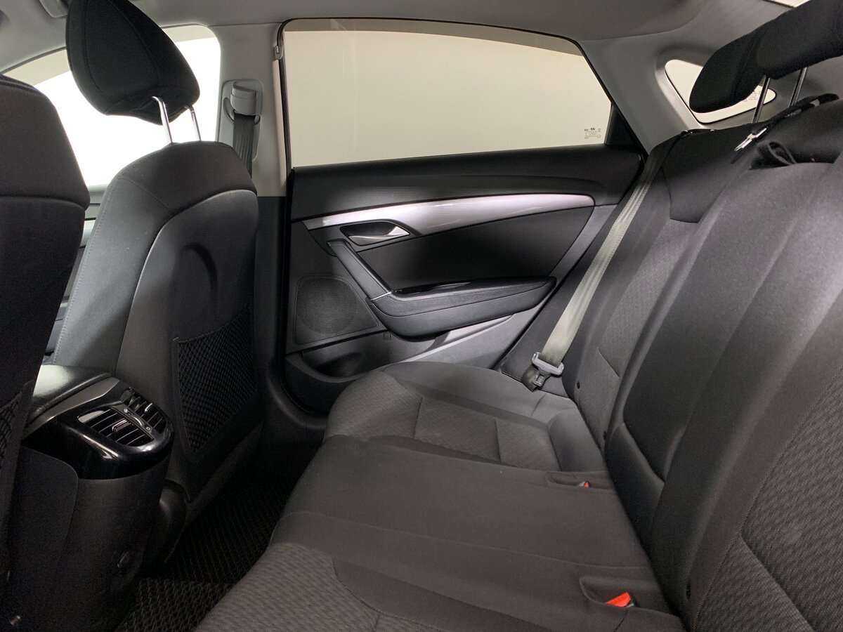 Hyundai i40 б/у, 2015, Механическая. Фото: #15