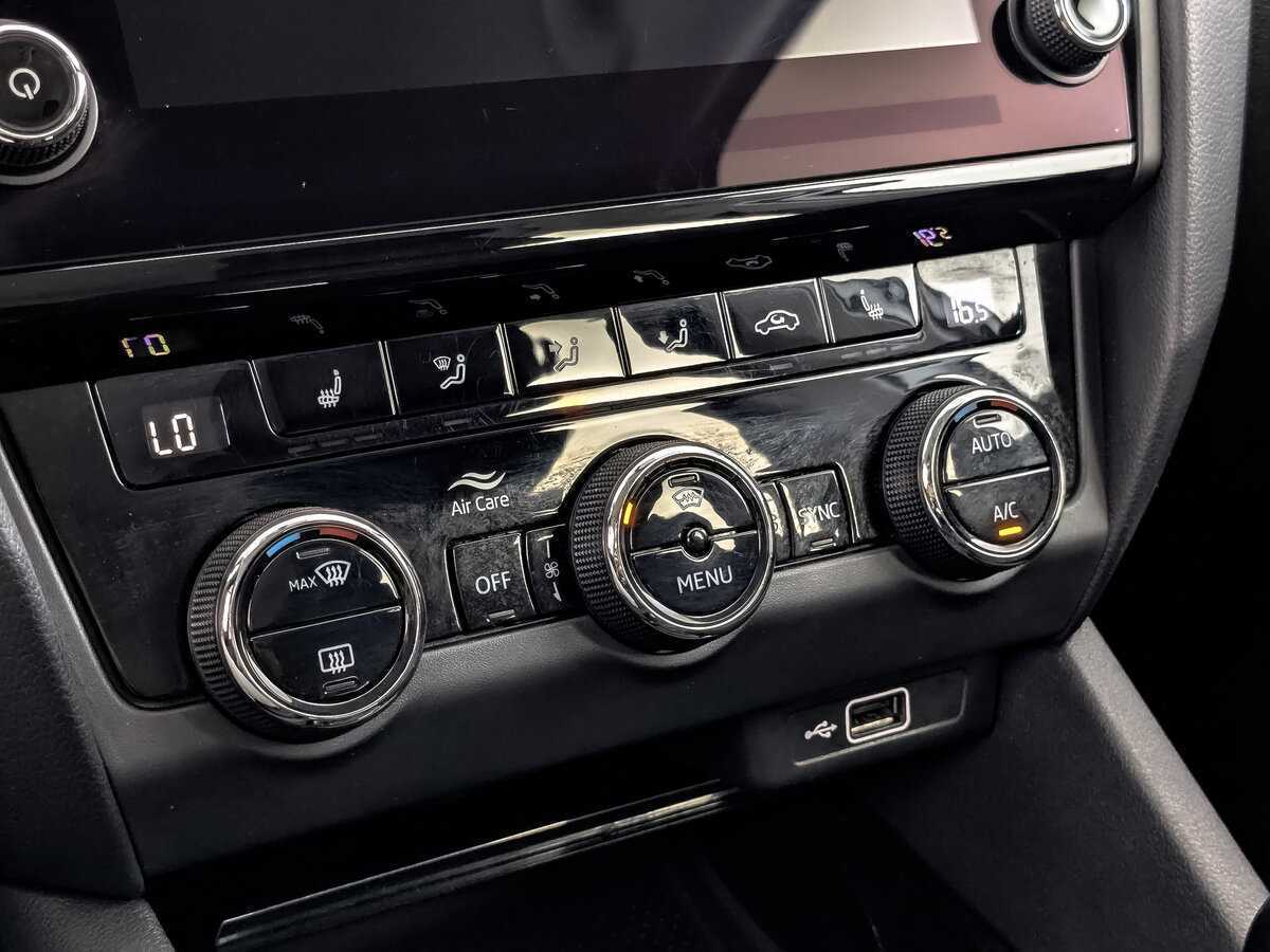 Skoda Octavia б/у, 2020, Автоматическая. Фото: #16