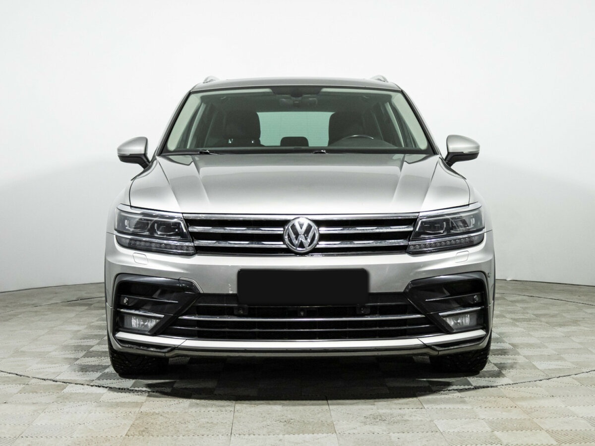 Volkswagen Tiguan б/у, 2018, Роботизированная. Фото: #1