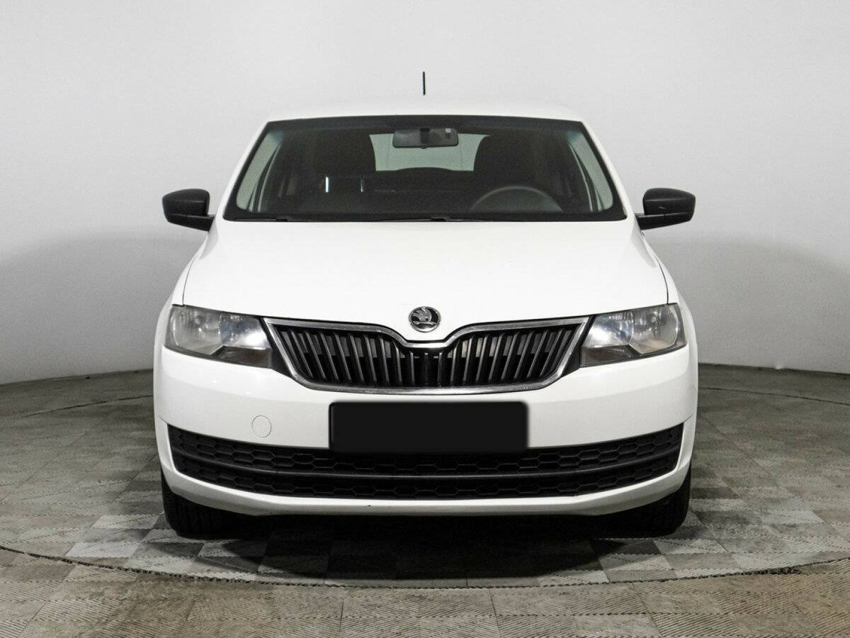 Skoda Rapid б/у, 2015, Автоматическая. Фото: #1