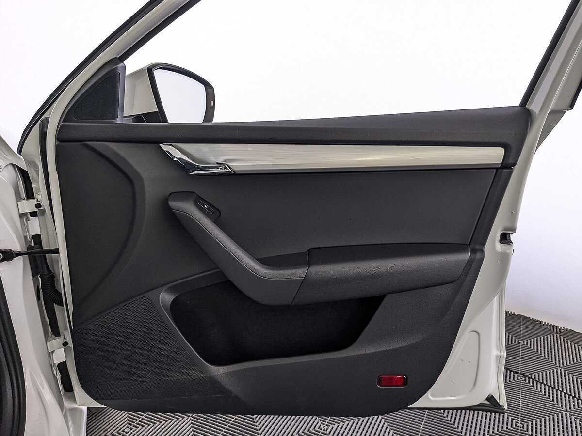 Skoda Octavia б/у, 2019, Автоматическая. Фото: #23