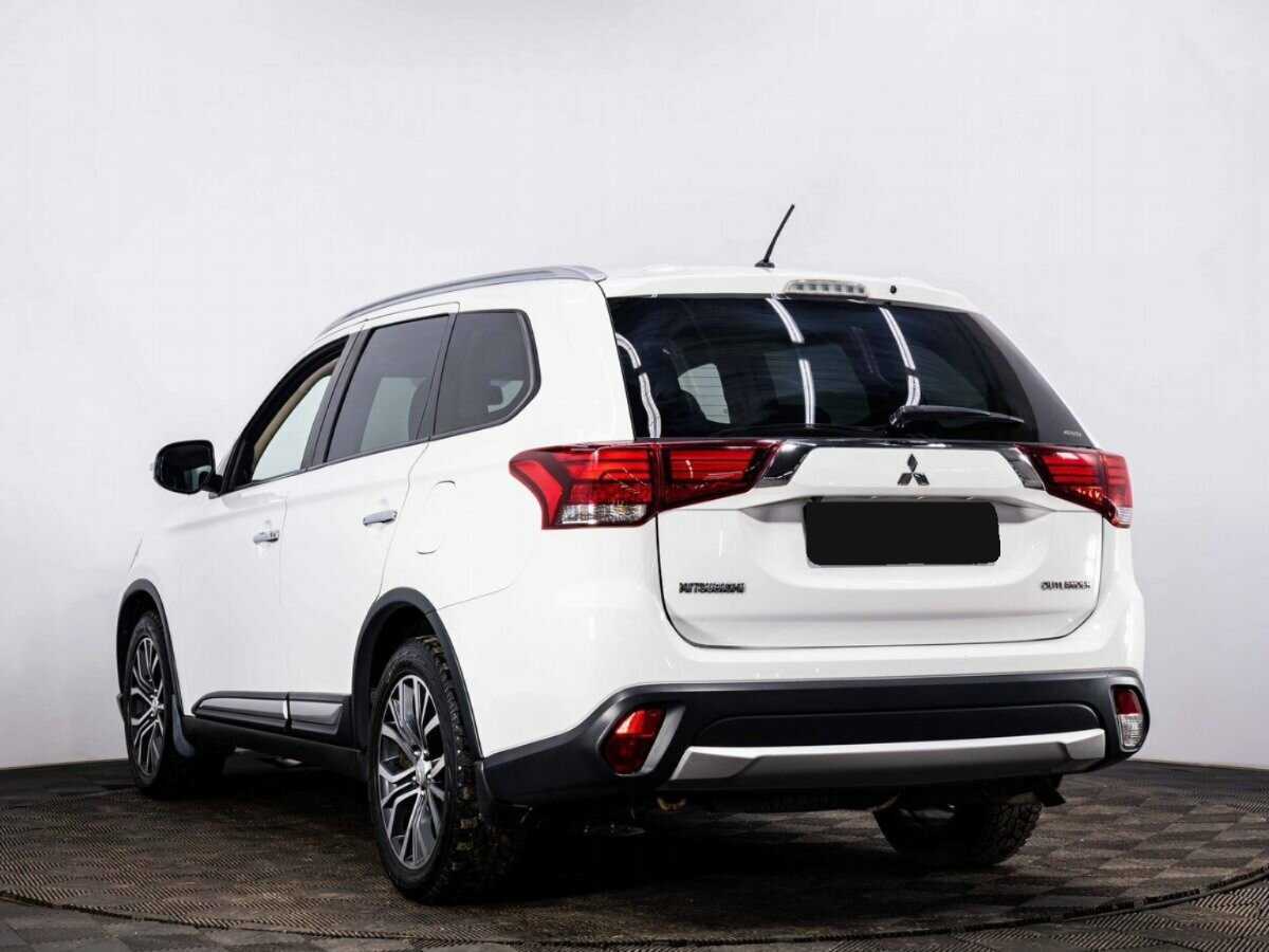 Mitsubishi Outlander б/у, 2016, Вариатор. Фото: #3