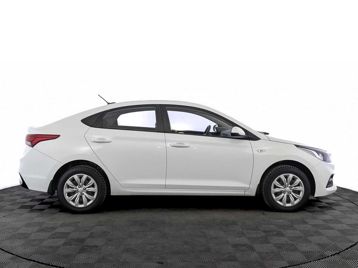 Hyundai Solaris б/у, 2017, Механическая. Фото: #3