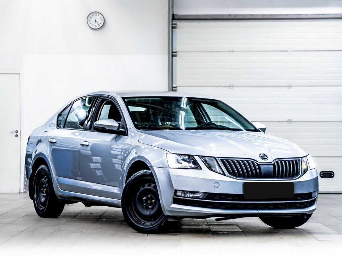 Skoda Octavia б/у, 2018, Роботизированная. Фото: #1