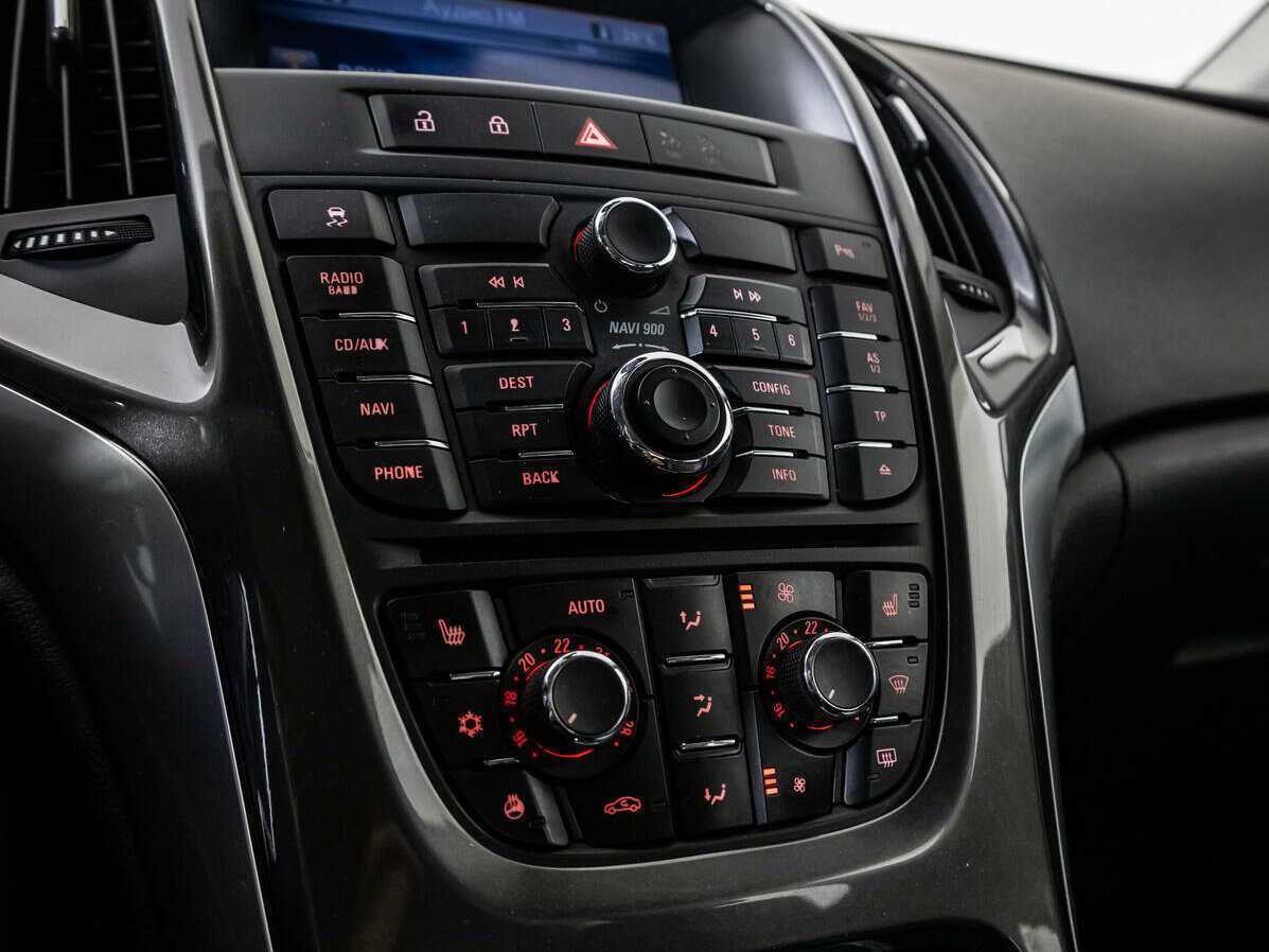 Opel Astra б/у, 2012, Автоматическая. Фото: #13