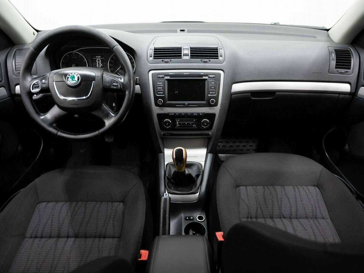Skoda Octavia б/у, 2012, Механическая. Фото: #7