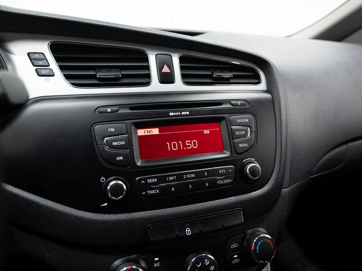 Kia Ceed б/у, 2013, Механическая. Фото: #18