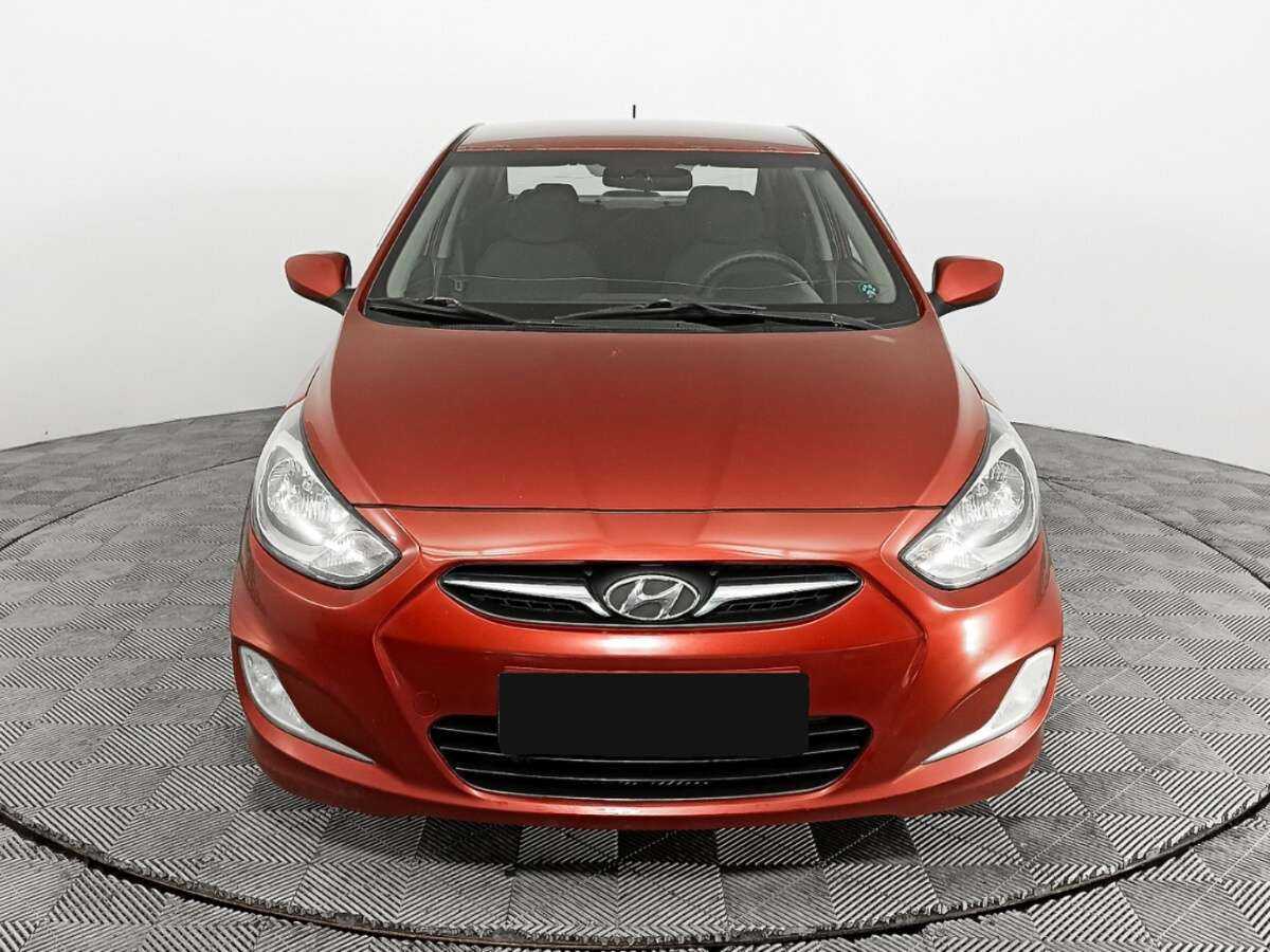 Hyundai Solaris б/у, 2012, Механическая. Фото: #1