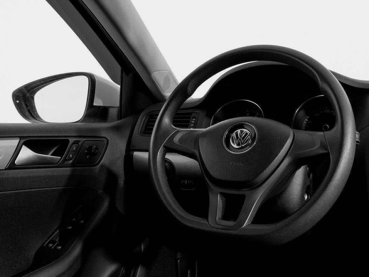 Volkswagen Jetta б/у, 2016, Механическая. Фото: #13