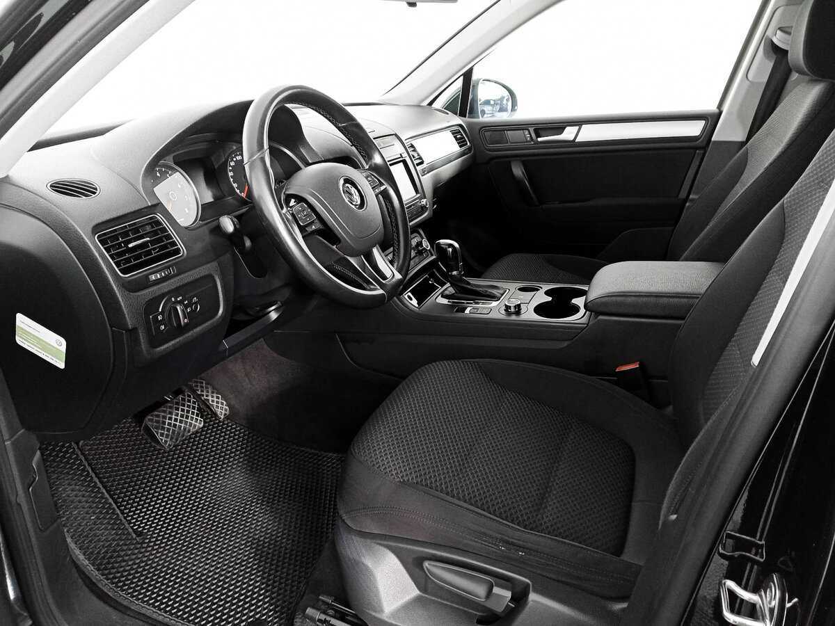 Volkswagen Touareg б/у, 2013, Автоматическая. Фото: #10