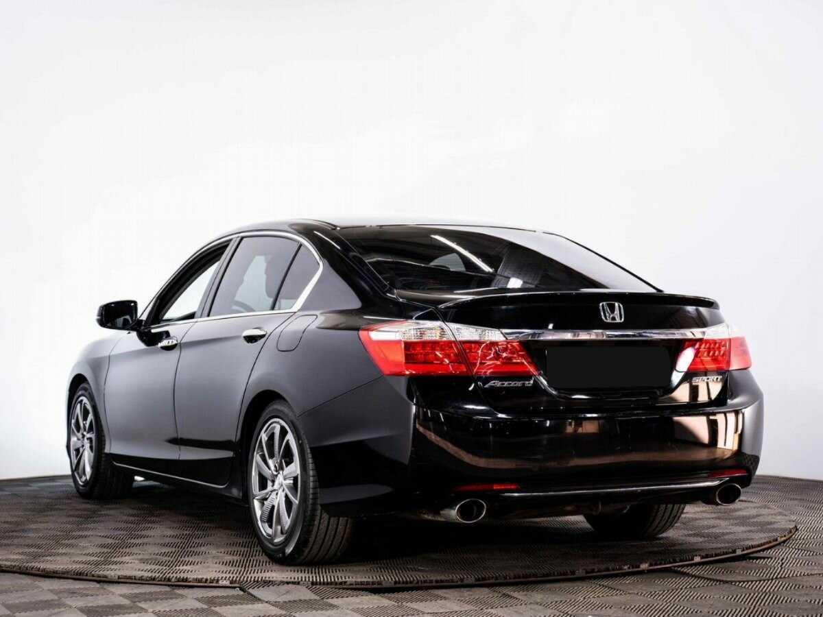 Honda Accord б/у, 2013, Автоматическая. Фото: #3