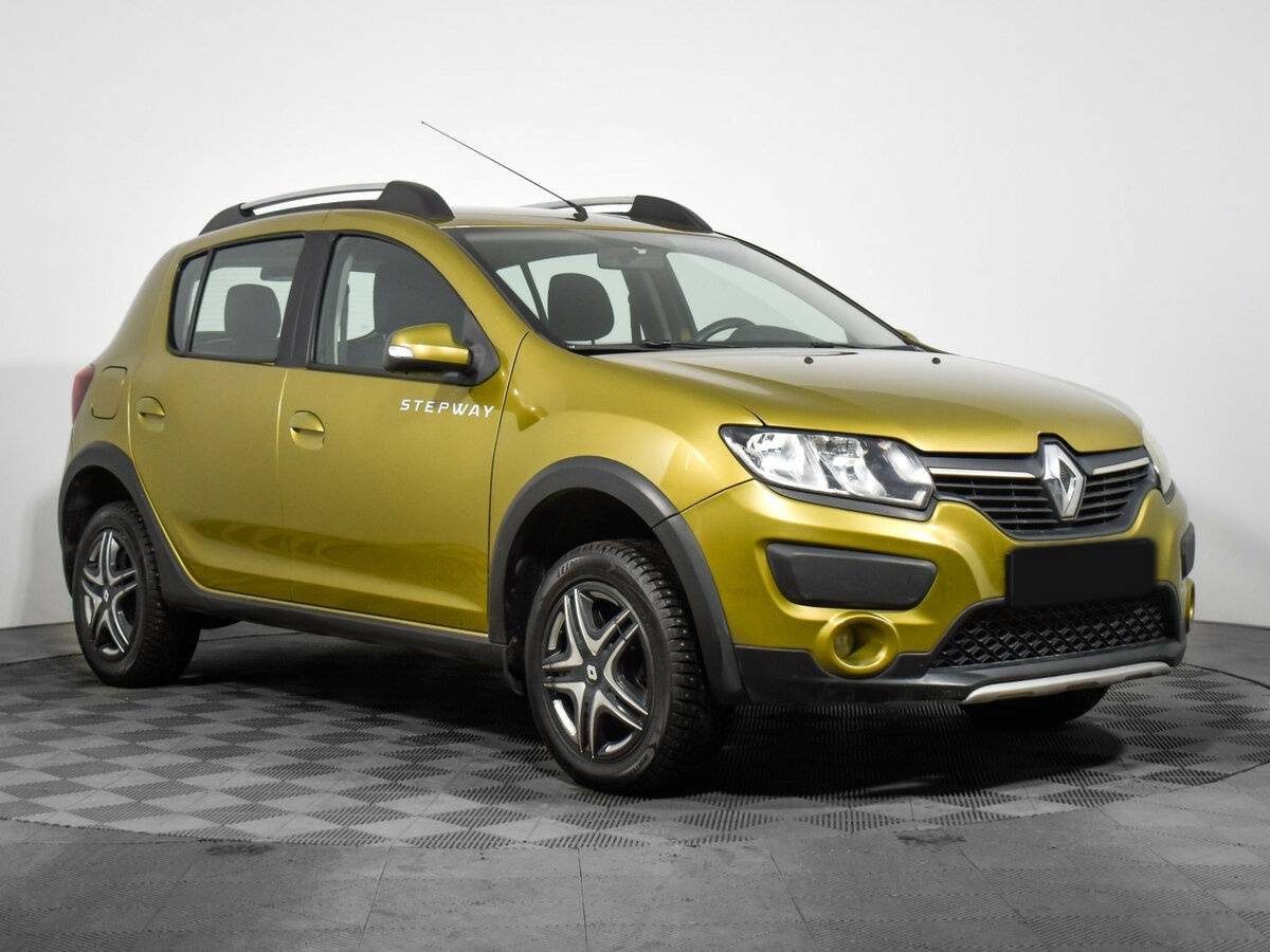 Renault Sandero б/у, 2017, Механическая. Фото: #2
