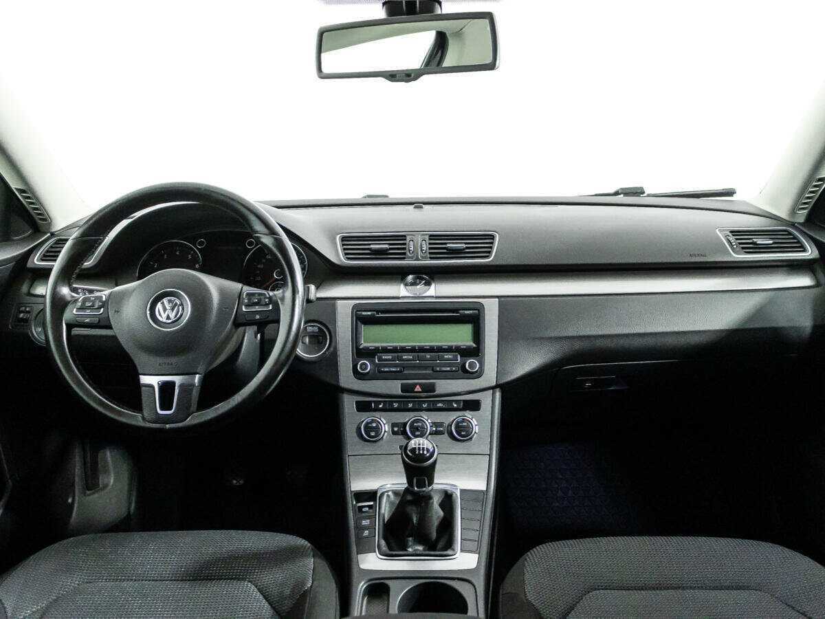 Volkswagen Passat б/у, 2013, Механическая. Фото: #12