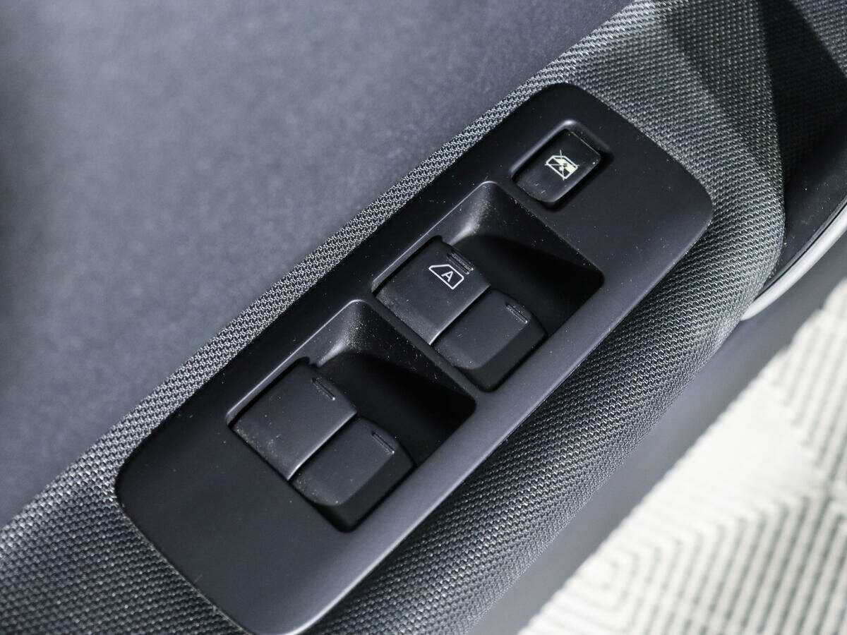 Nissan Qashqai б/у, 2012, Механическая. Фото: #12
