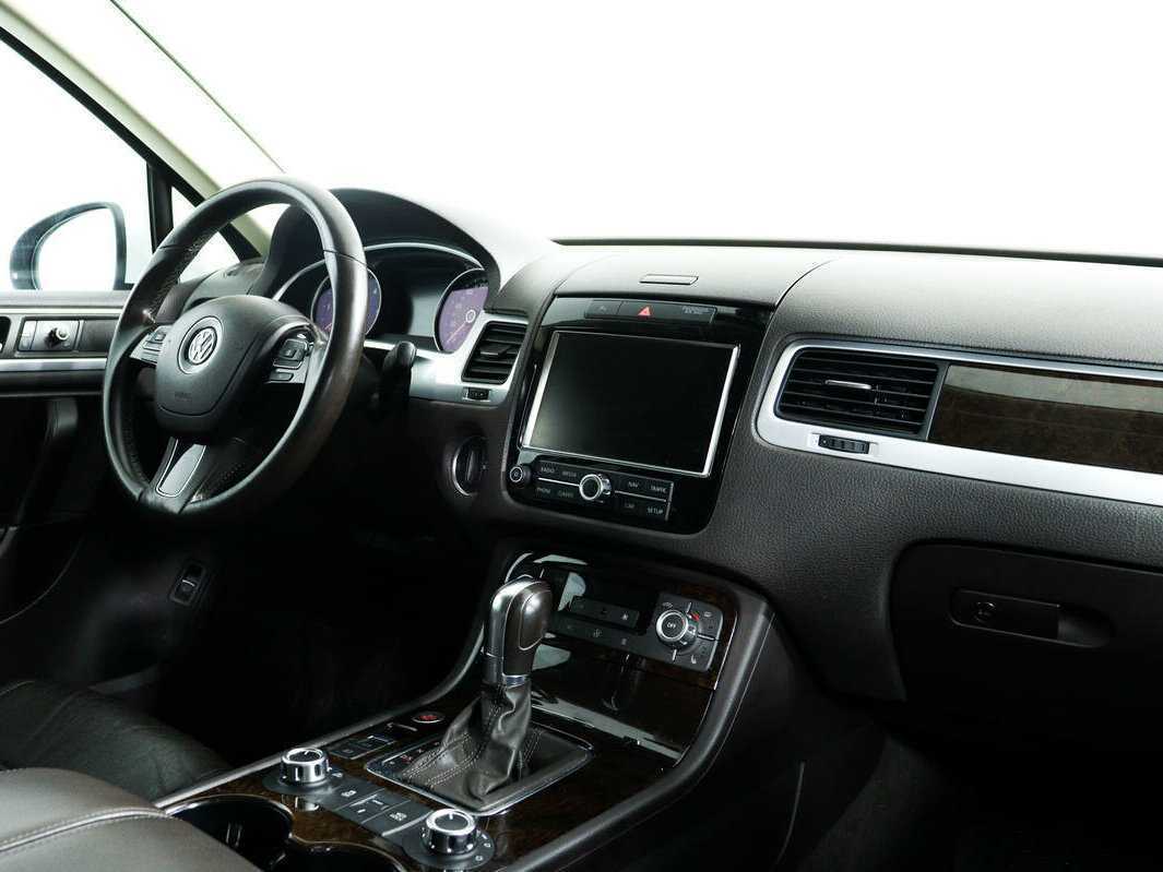 Volkswagen Touareg б/у, 2012, Автоматическая. Фото: #8