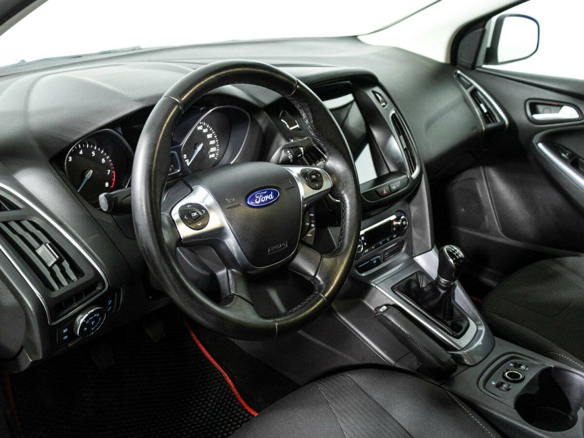 Ford Focus б/у, 2012, Механическая. Фото: #10