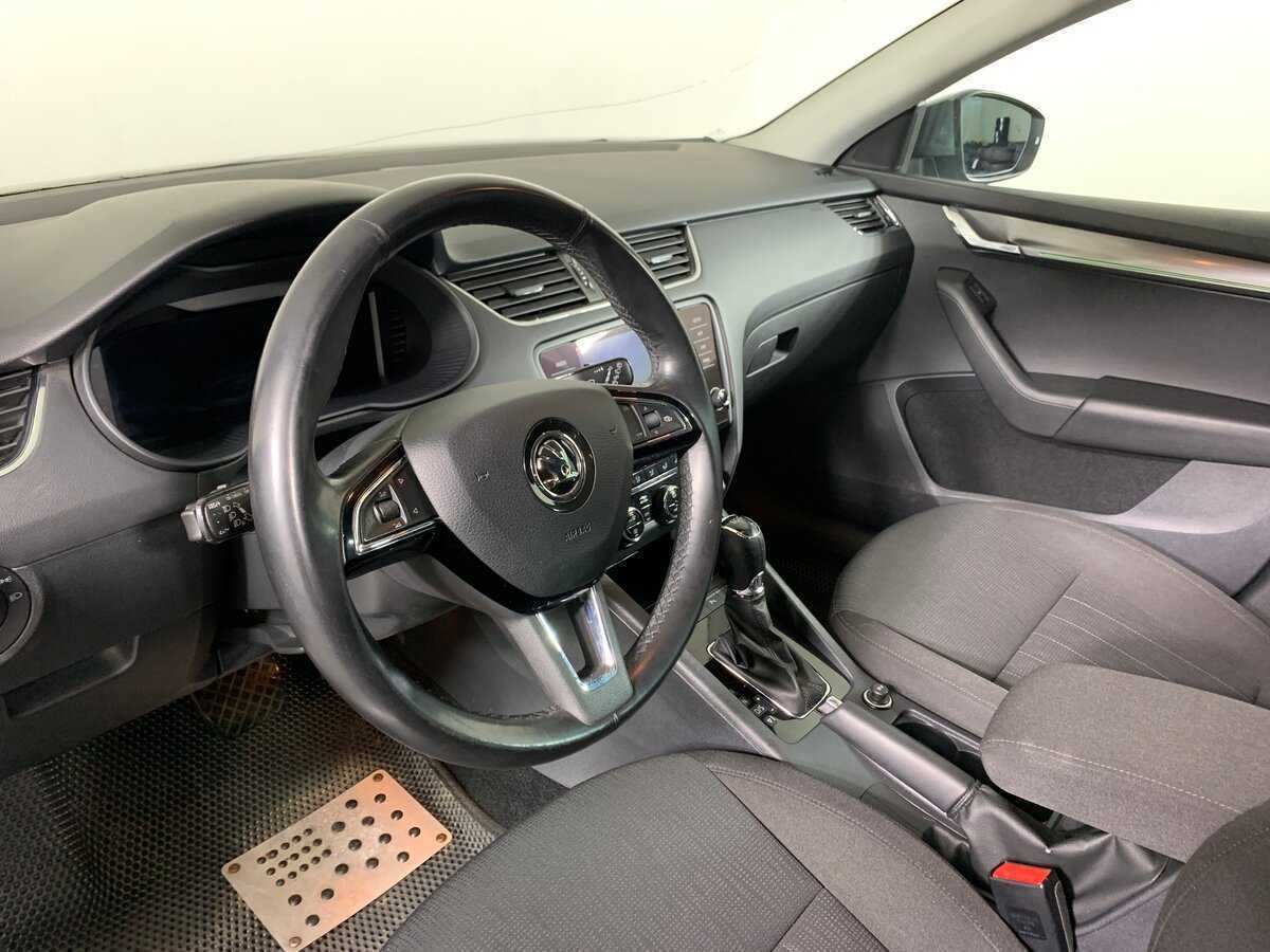 Skoda Octavia б/у, 2018, Механическая. Фото: #11