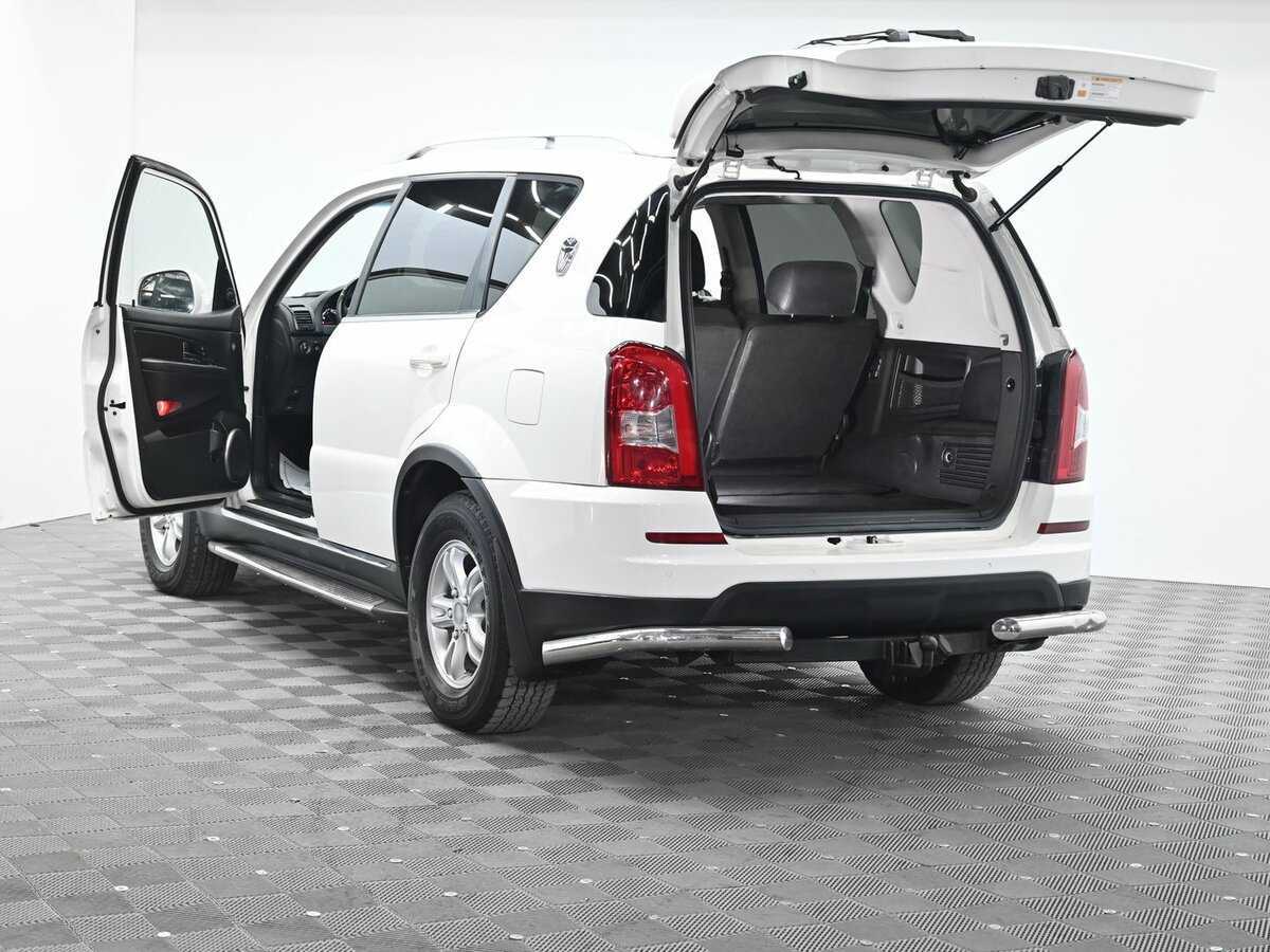SsangYong Rexton б/у, 2013, Автоматическая. Фото: #4