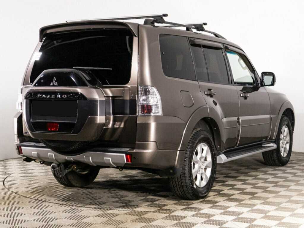 Mitsubishi Pajero б/у, 2014, Автоматическая. Фото: #4