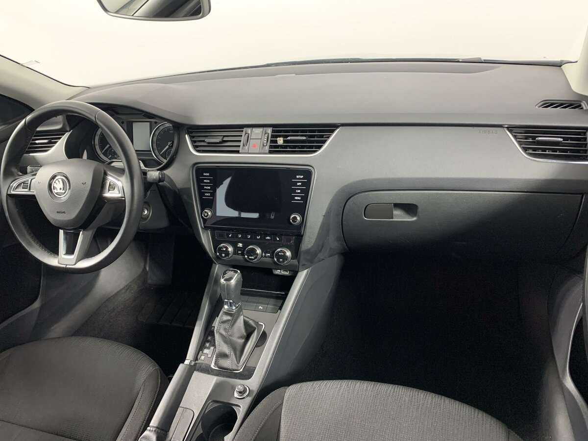 Skoda Octavia б/у, 2018, Роботизированная. Фото: #6