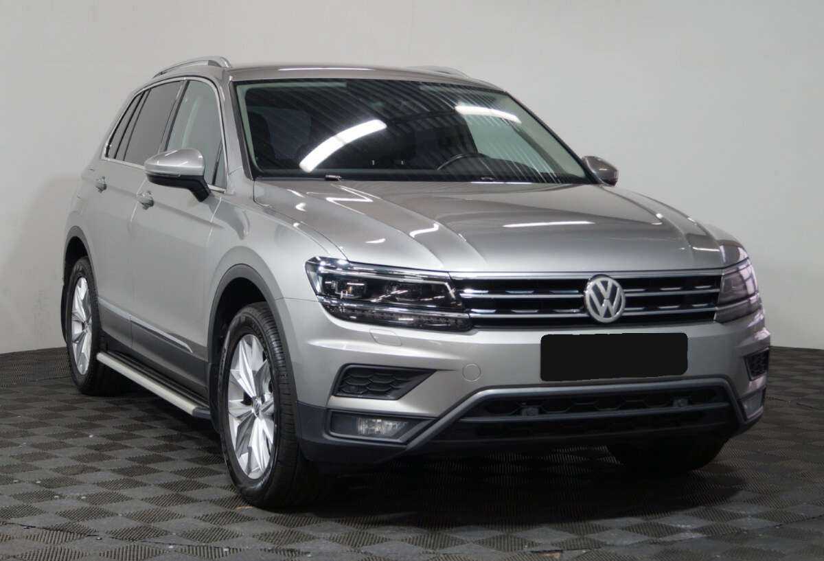 Volkswagen Tiguan б/у, 2018, Роботизированная. Фото: #1