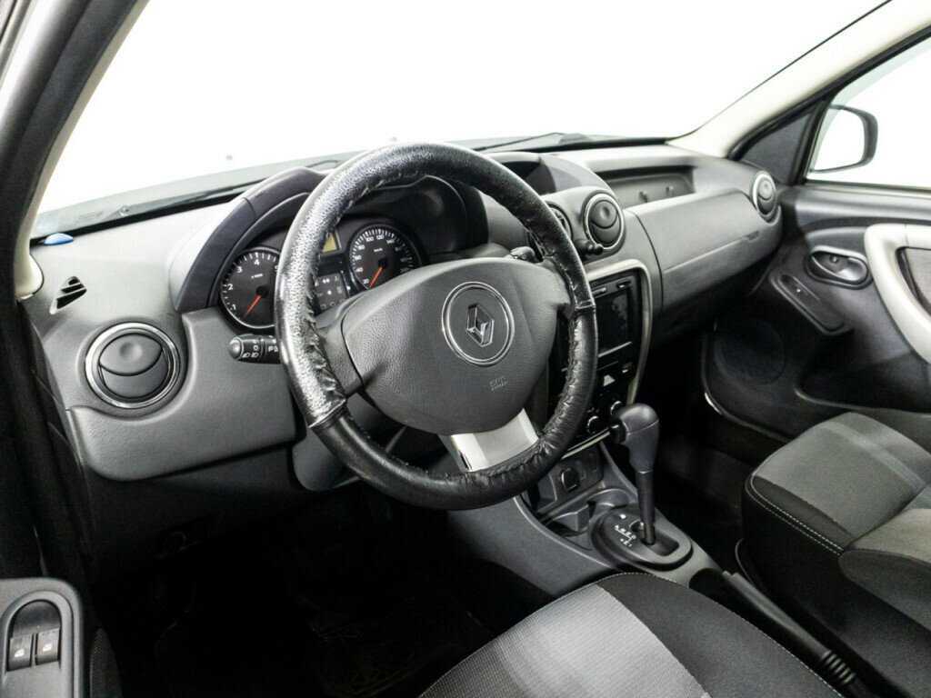 Renault Duster б/у, 2015, Автоматическая. Фото: #10