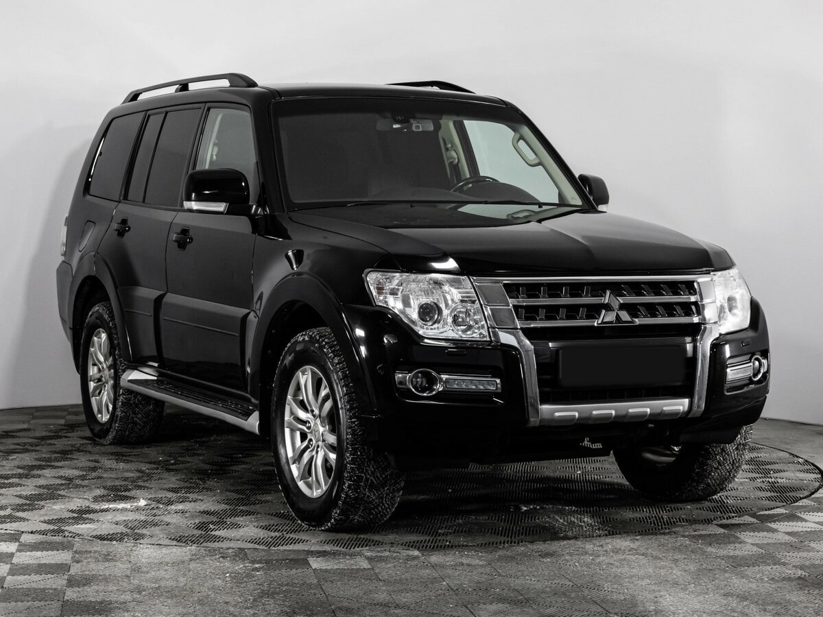 Mitsubishi Pajero б/у, 2014, Автоматическая. Фото: #2