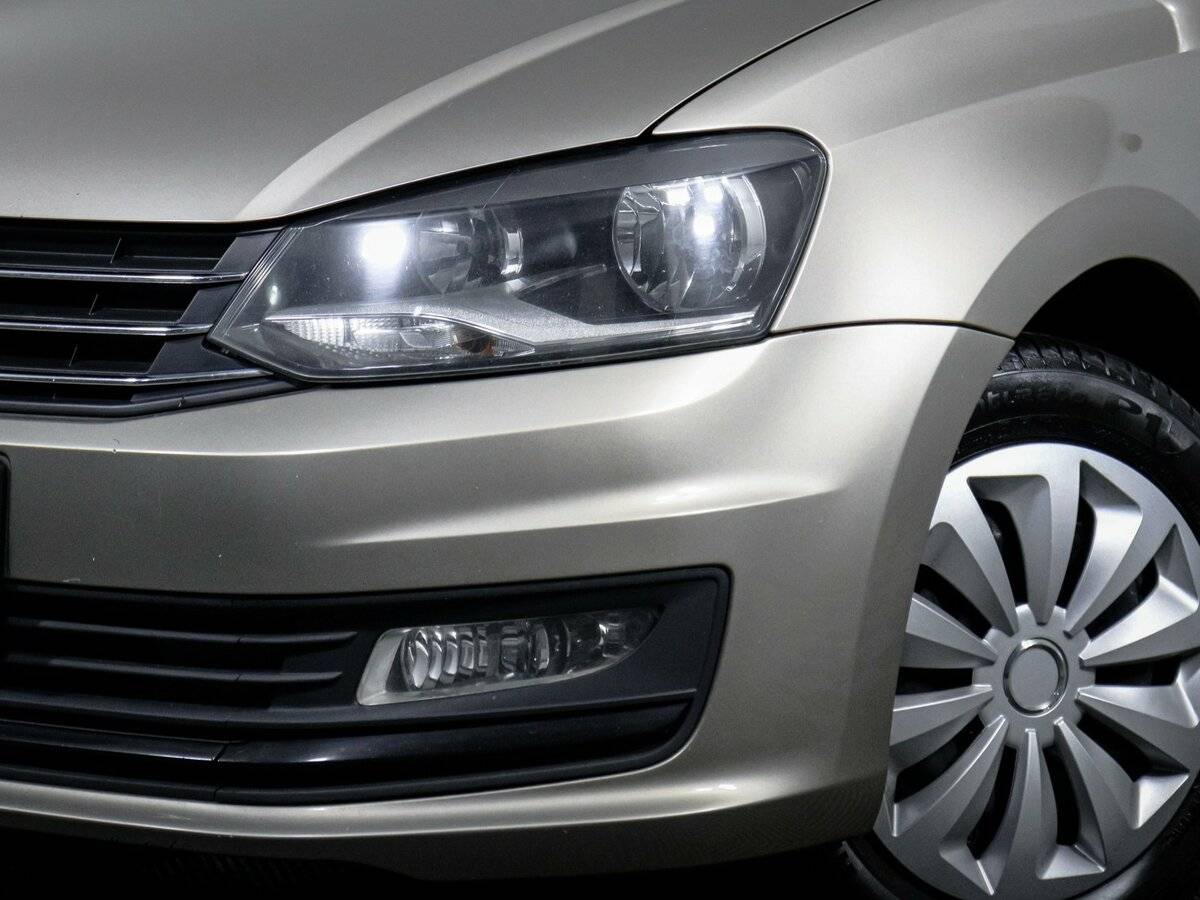 Volkswagen Polo б/у, 2016, Автоматическая. Фото: #16