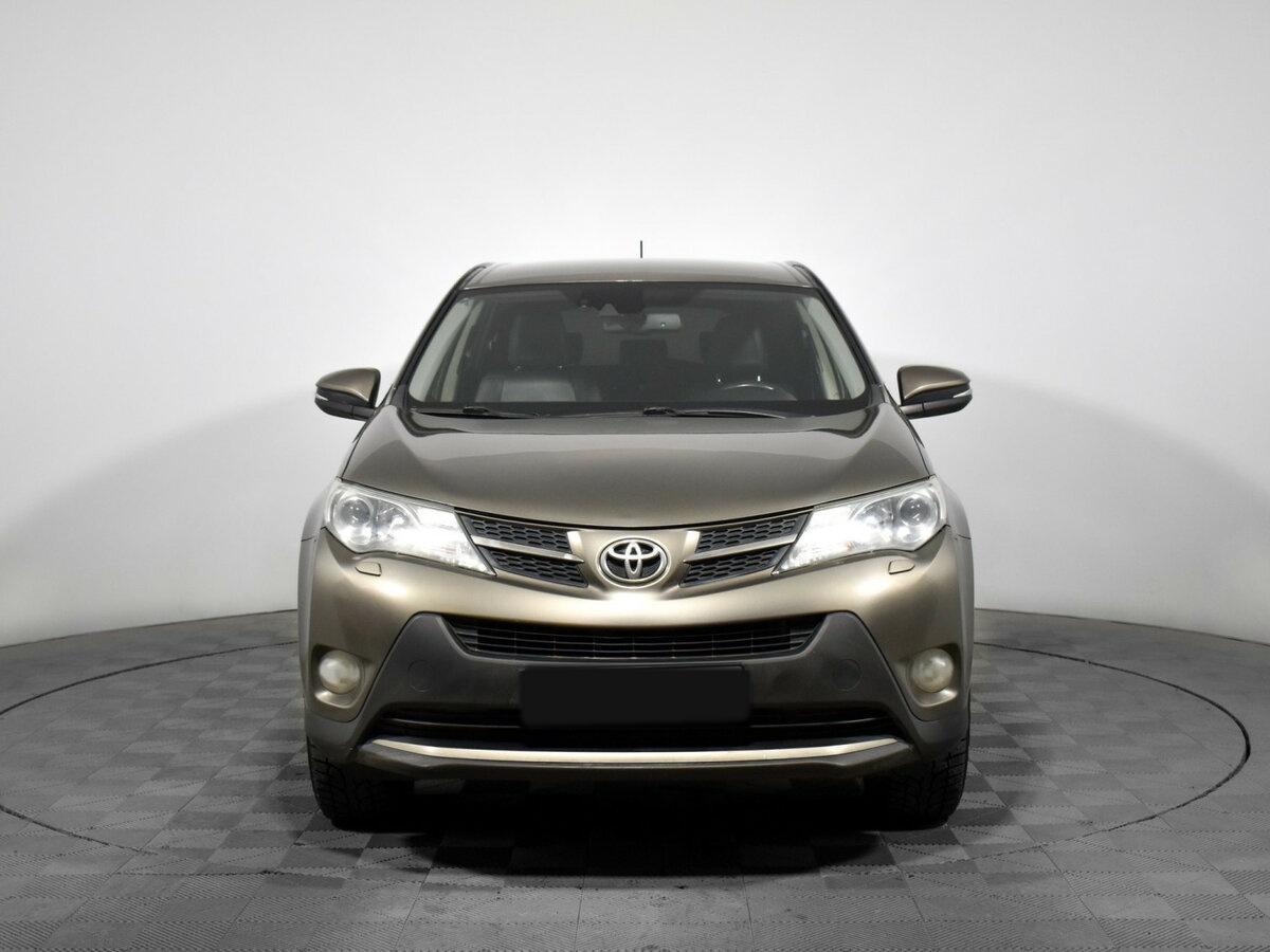 Toyota RAV4 б/у, 2013, Автоматическая. Фото: #1