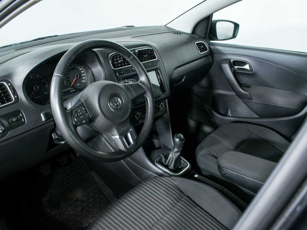Volkswagen Polo б/у, 2014, Механическая. Фото: #12