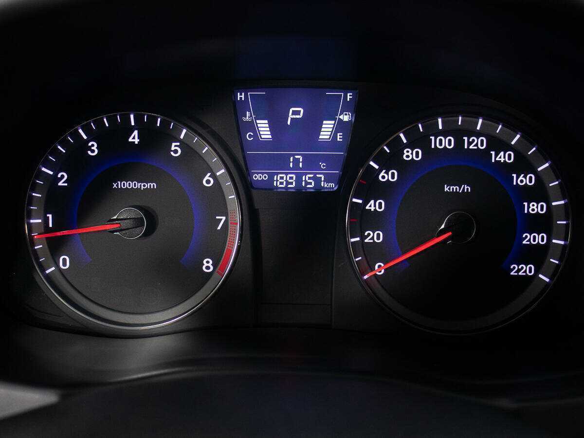 Hyundai Solaris б/у, 2012, Автоматическая. Фото: #11