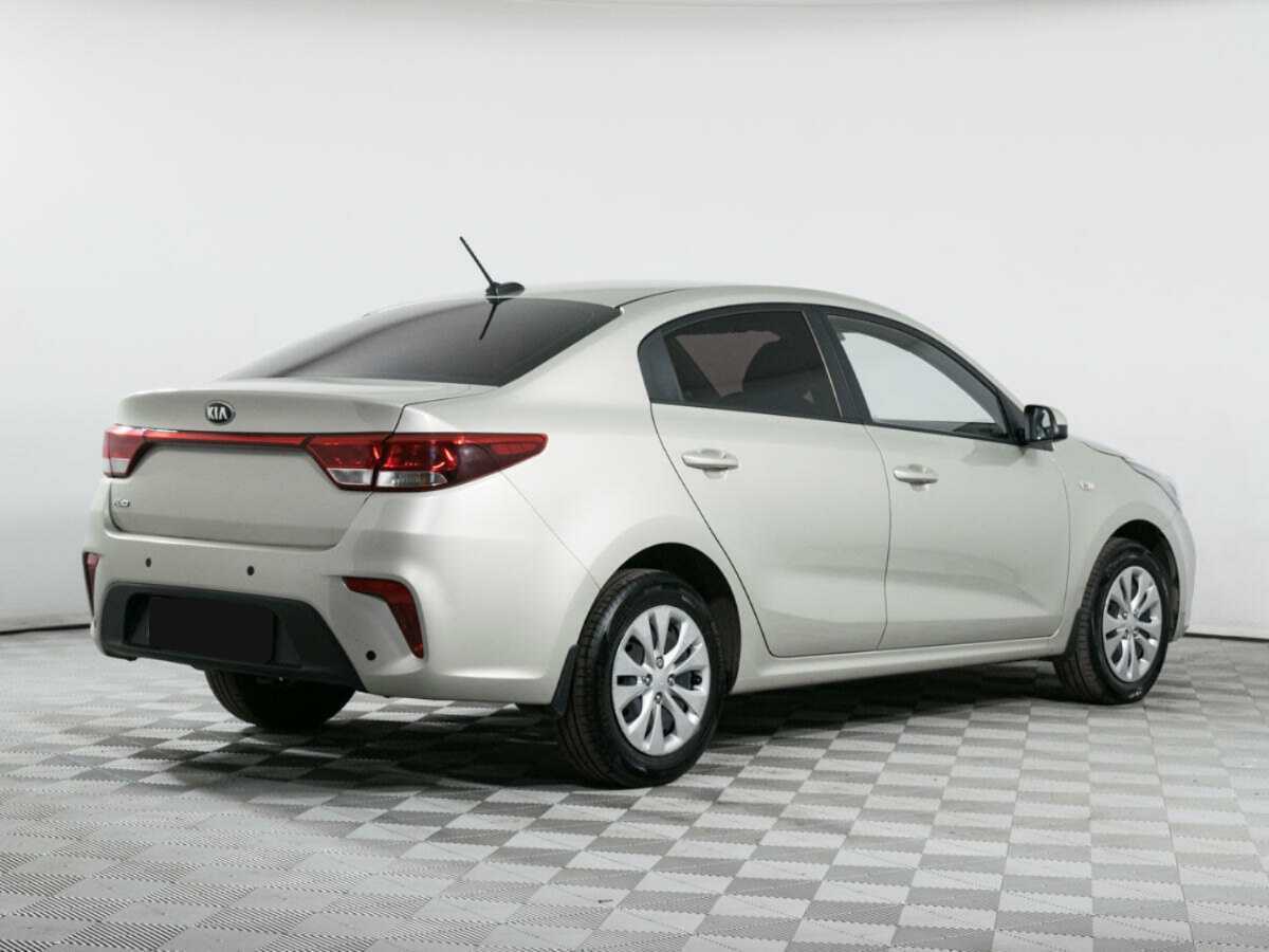 Kia Rio б/у, 2017, Автоматическая. Фото: #4