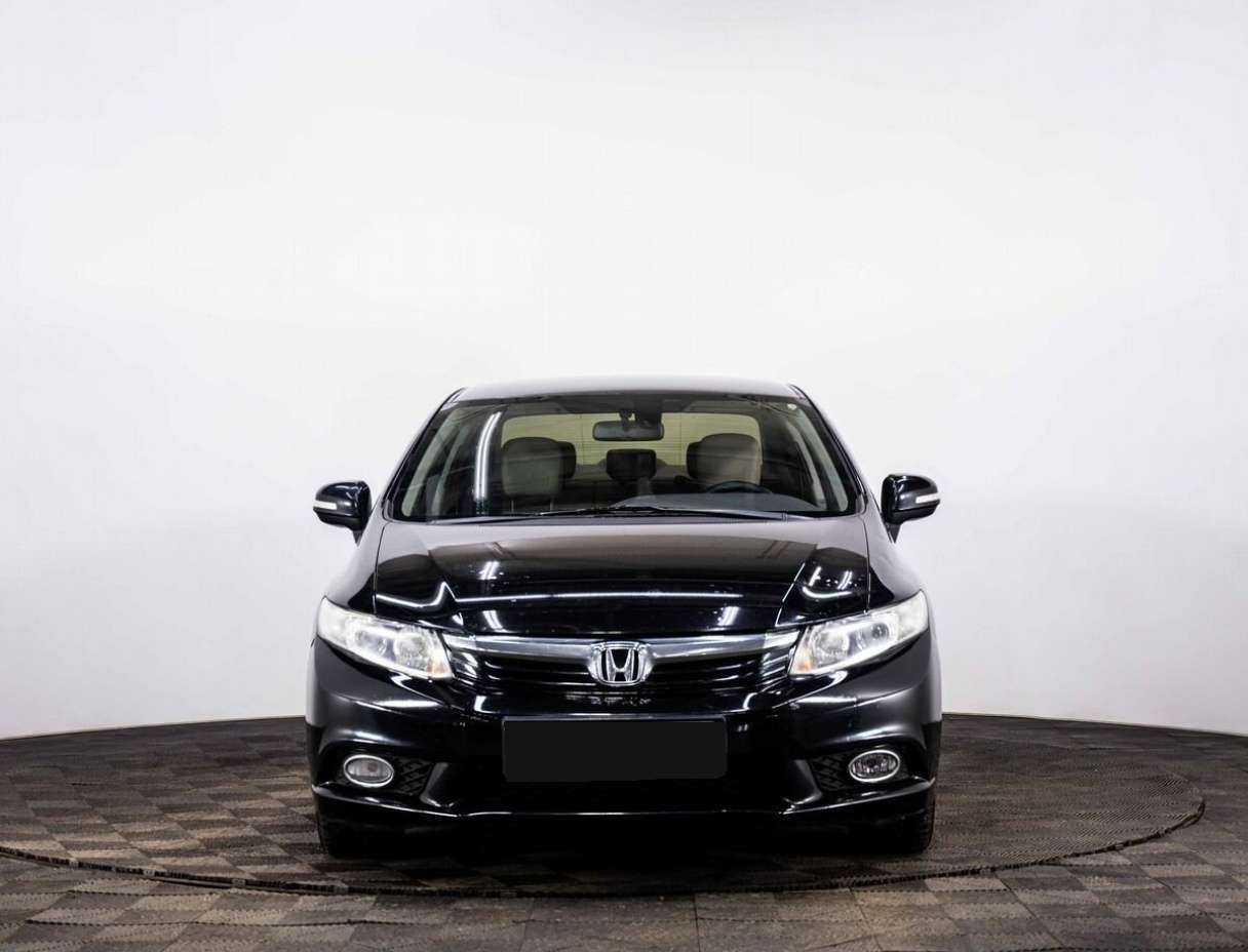 Honda Civic б/у, 2012, Автоматическая. Фото: #1