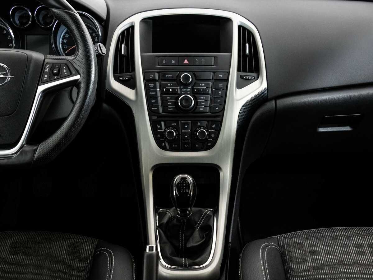 Opel Astra б/у, 2012, Механическая. Фото: #11