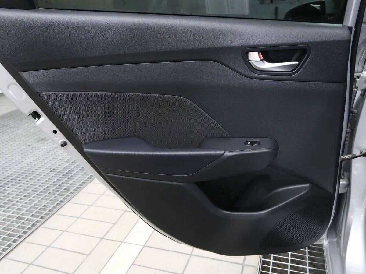 Hyundai Solaris б/у, 2021, Автоматическая. Фото: #10