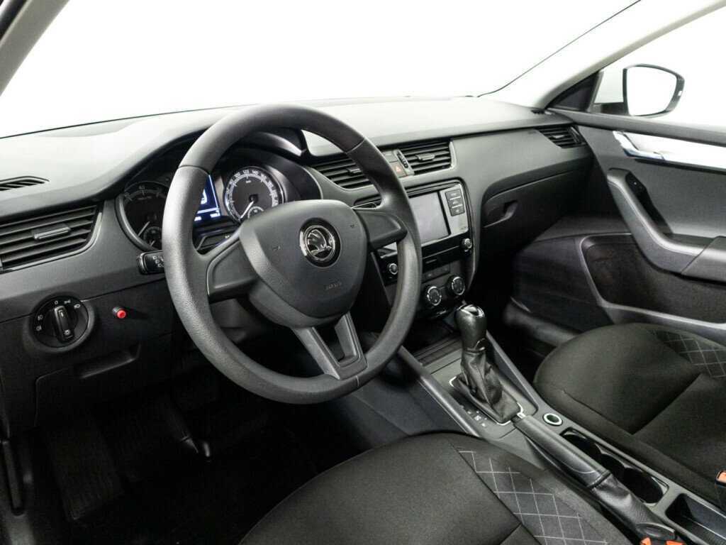 Skoda Octavia б/у, 2018, Автоматическая. Фото: #10
