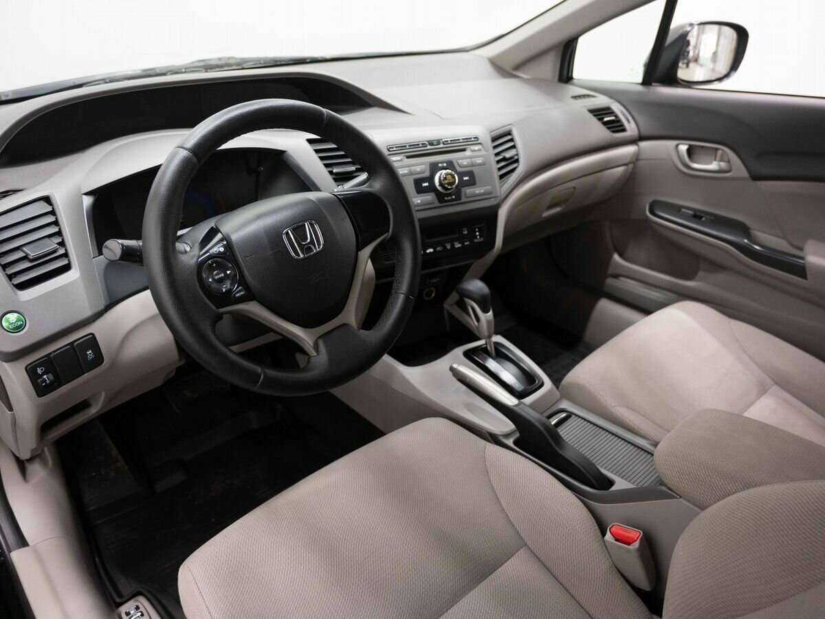Honda Civic б/у, 2012, Автоматическая. Фото: #6