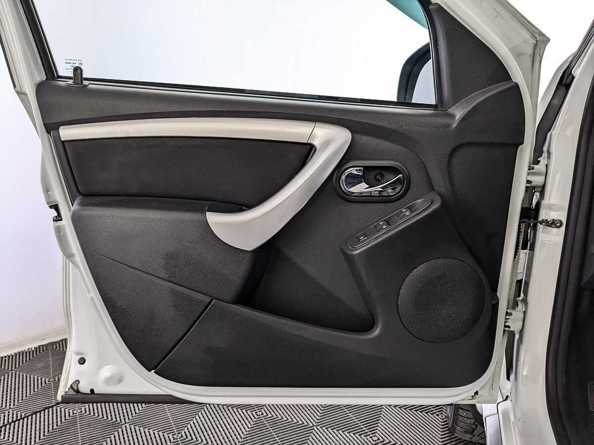 Nissan Terrano б/у, 2021, Механическая. Фото: #18