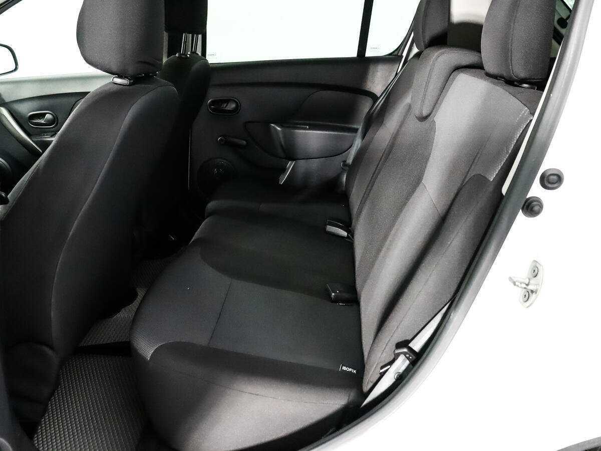 Renault Sandero б/у, 2017, Механическая. Фото: #8