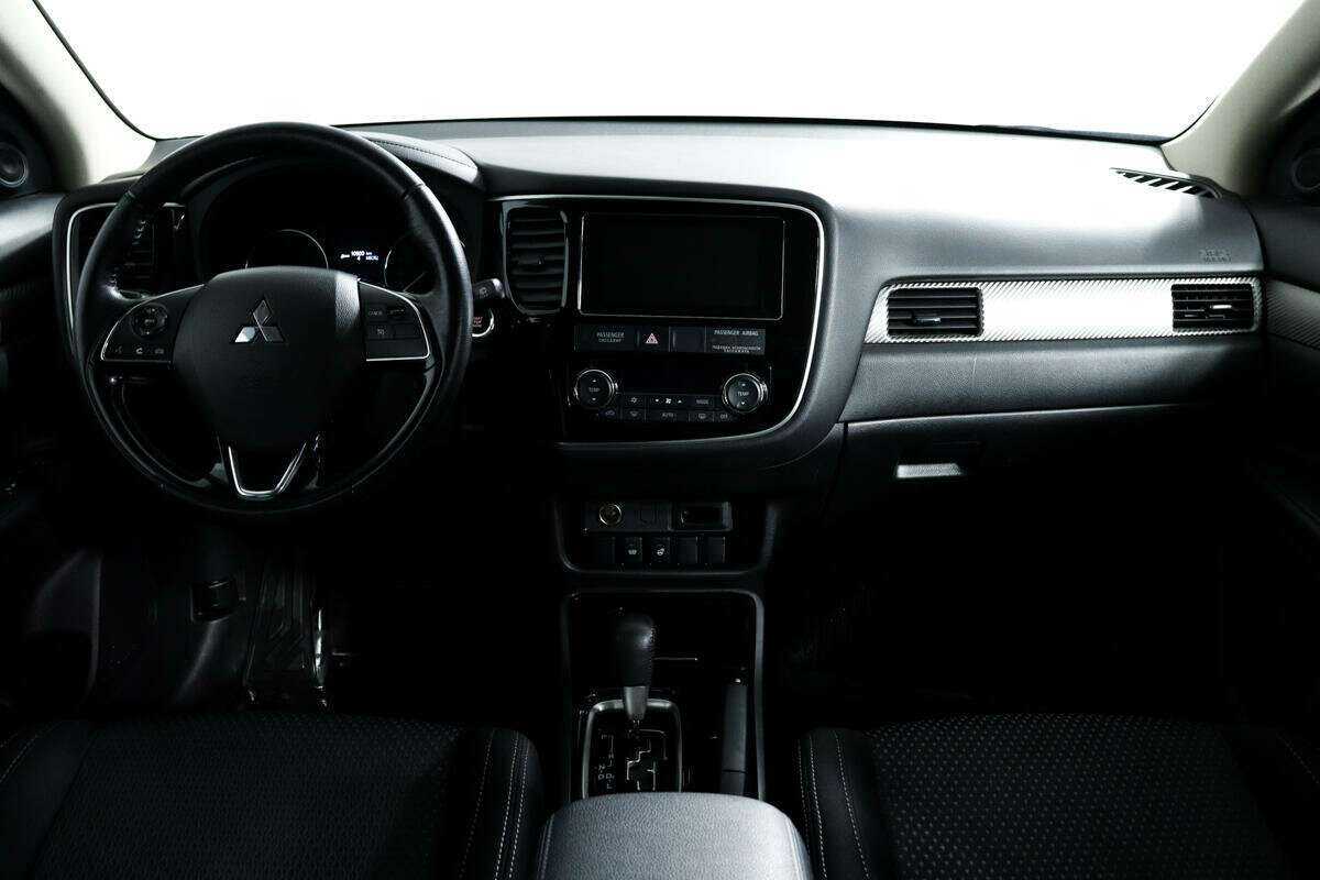 Mitsubishi Outlander б/у, 2018, Вариатор. Фото: #10