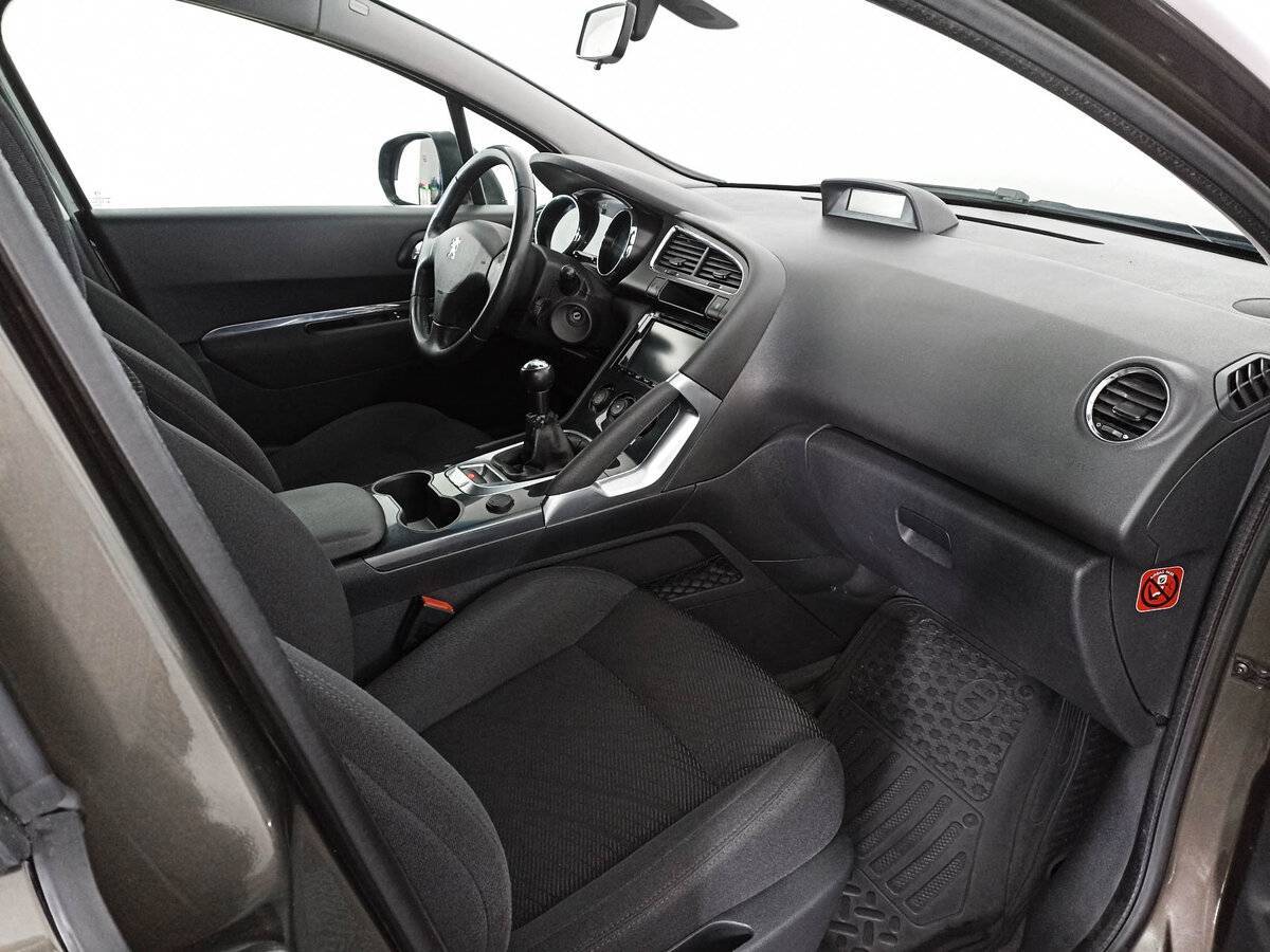 Peugeot 3008 б/у, 2012, Механическая. Фото: #6