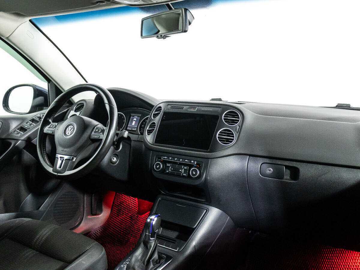 Volkswagen Tiguan б/у, 2012, Автоматическая. Фото: #8