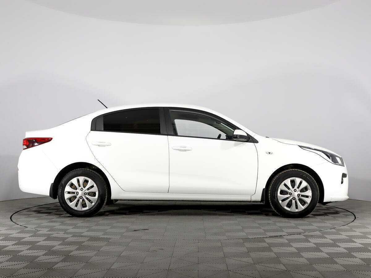 Kia Rio б/у, 2017, Автоматическая. Фото: #3